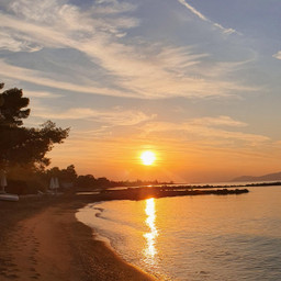 sunrise lighteffectspace seaside sea naturephotography lyne21 landscape pcchasinglight chasinglight freetoedit